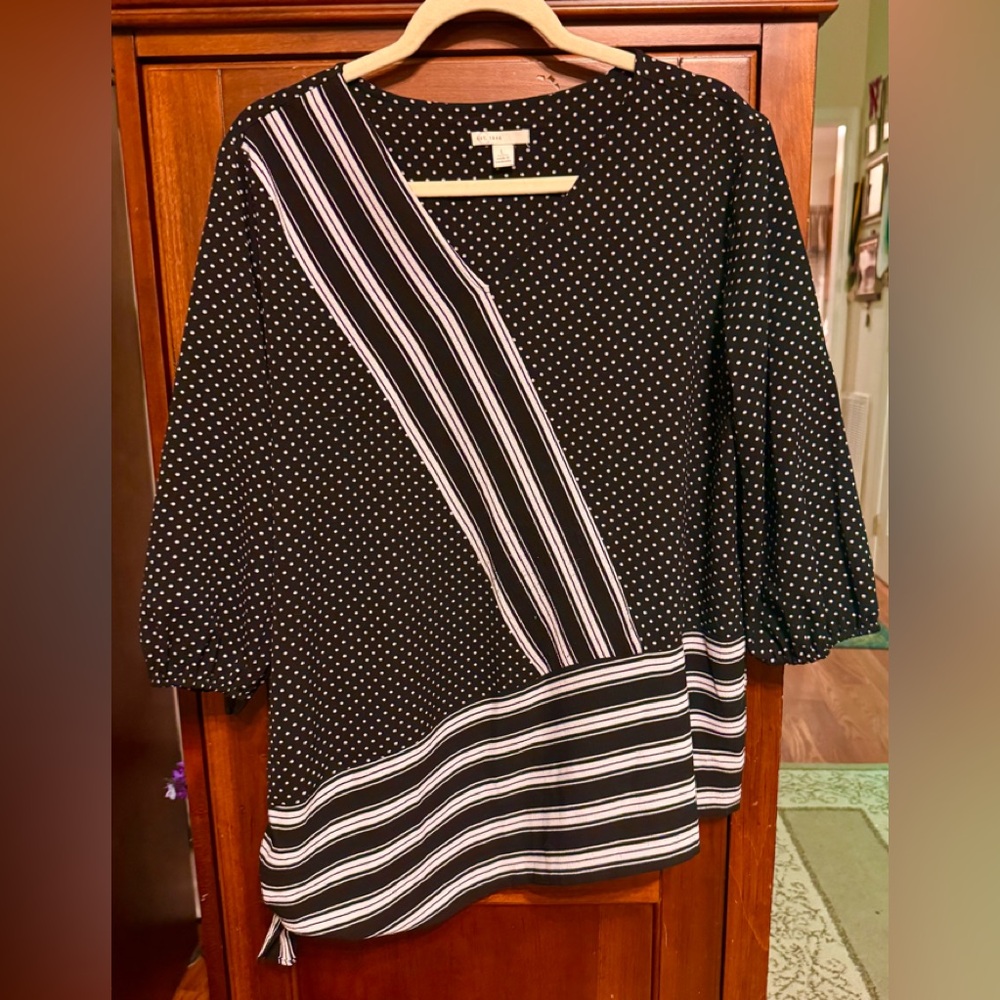 Navy Blue and White Polka Dot Top NWOT size Large